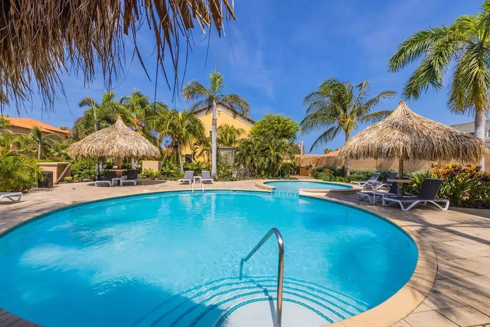 Townhome Goldcoast GYM Pools 24 7 Security