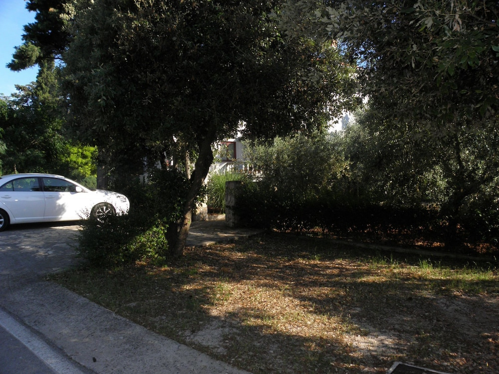 Apartments Zlatko