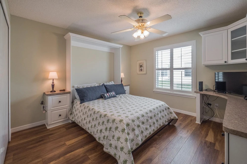 Hildalgo 489 by White Pelican VR