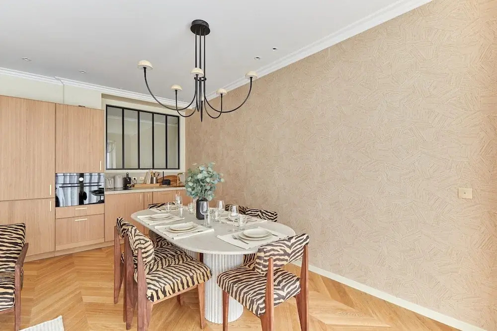 Incredible AC Apartment 3 Bedrooms Center of Paris