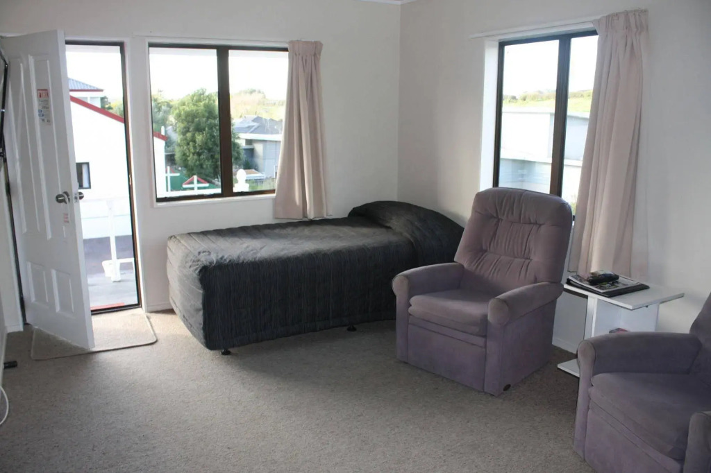 Bks Counties Motor Lodge