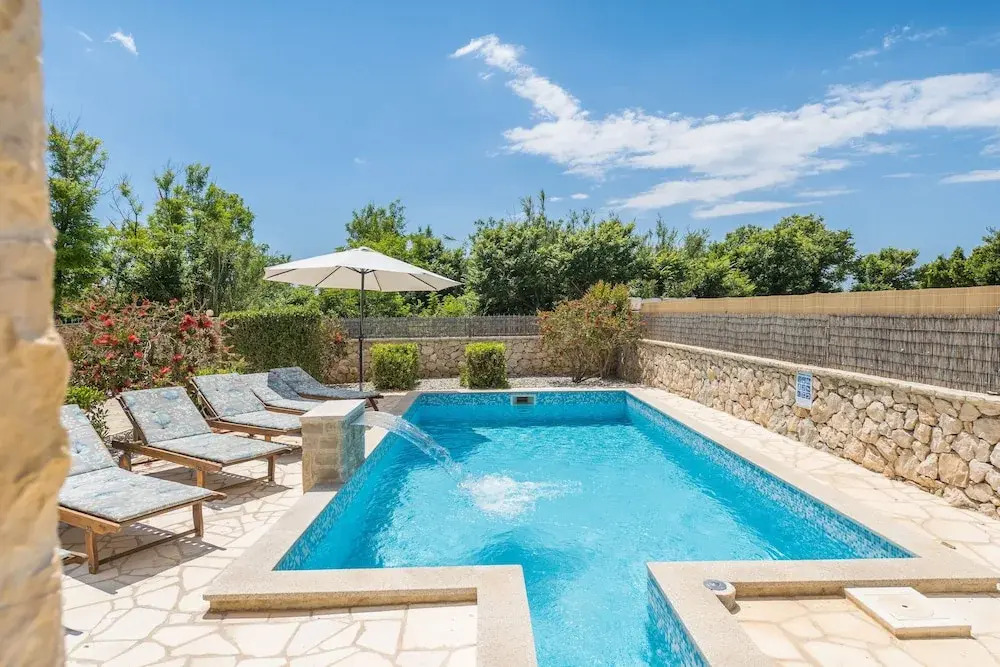 Villa Karin with heated pool - by TA Leut Agency