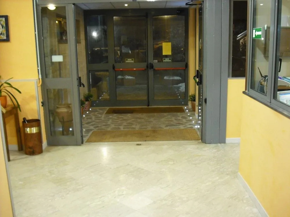 Cascina Garden Hotel
