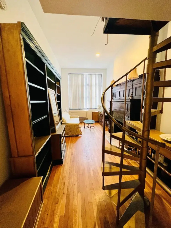Charming Studio Half Block To Central Park Uws