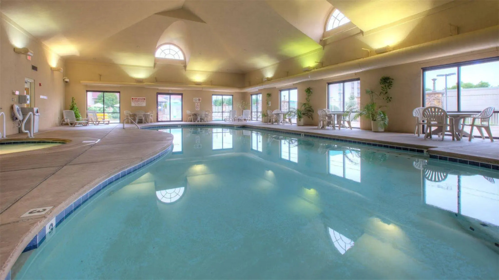 Music Road Resort Hotel and Inn