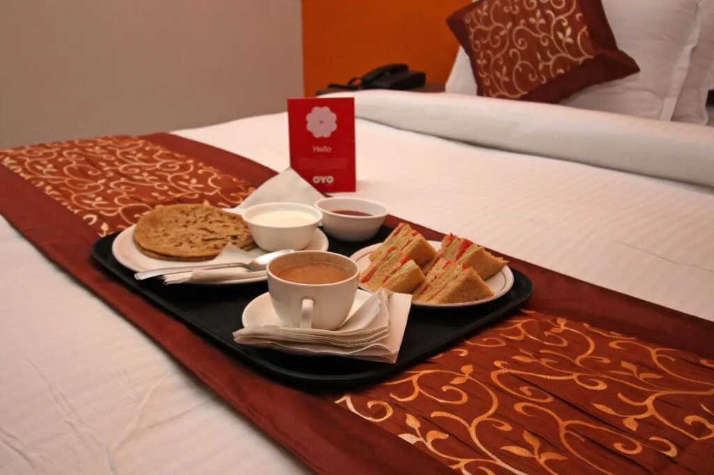 OYO Flagship 9075 Petals Inn