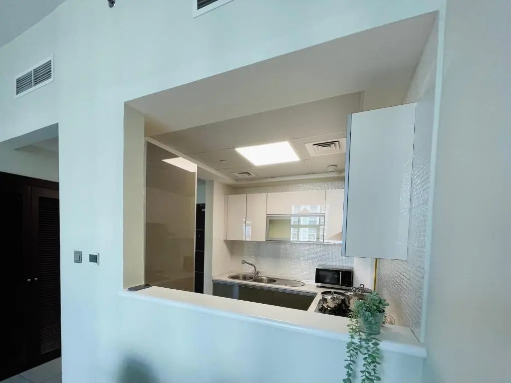 Park View & Spacious One Bedroom Apartment