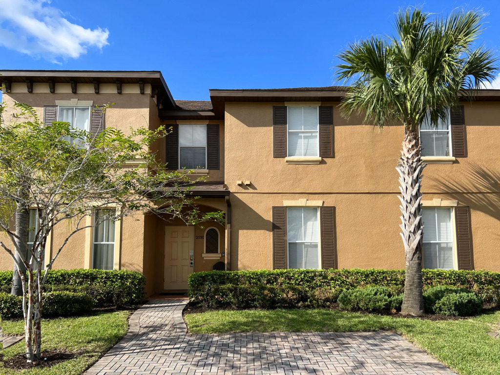 Spacious 4Bd TH Regal Palms 2530CA, Davenport, US