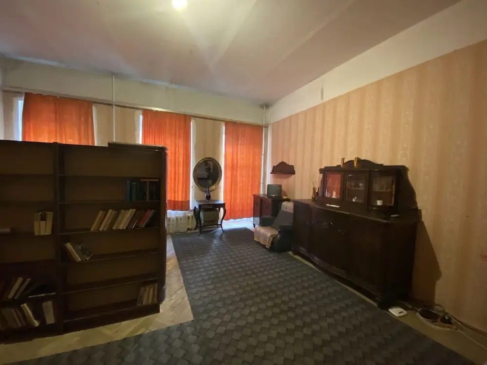 Apartment on Pestelya 4