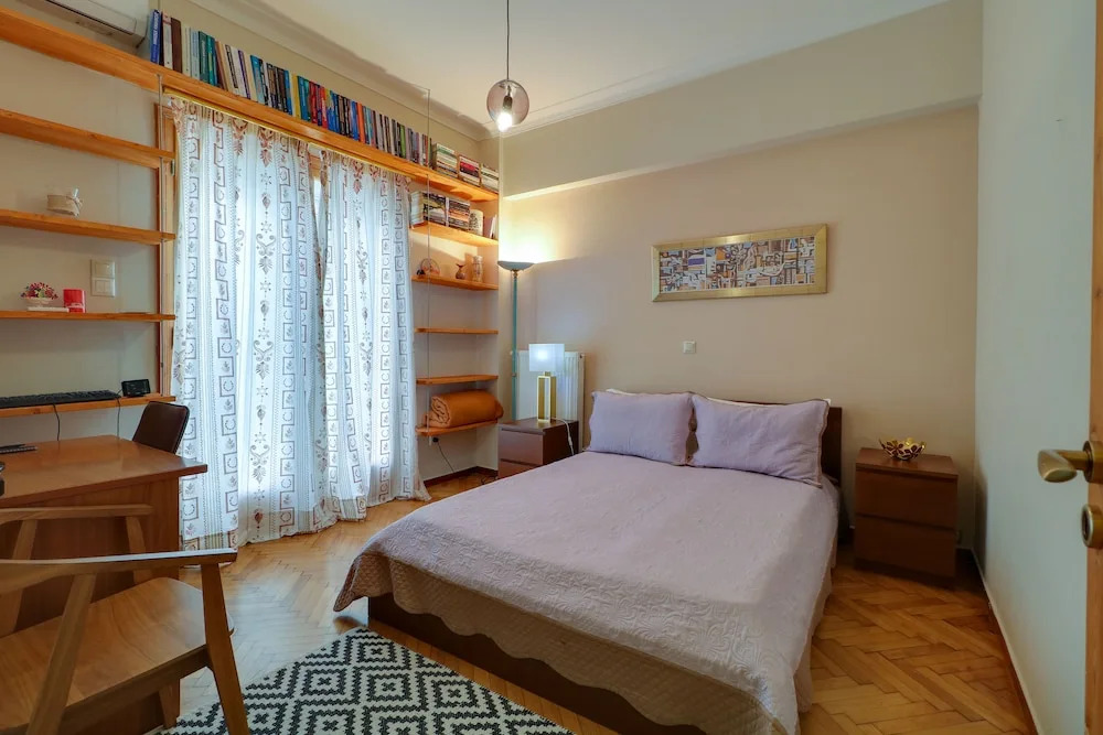 Parliament Syntagma Apartment by Living-Space