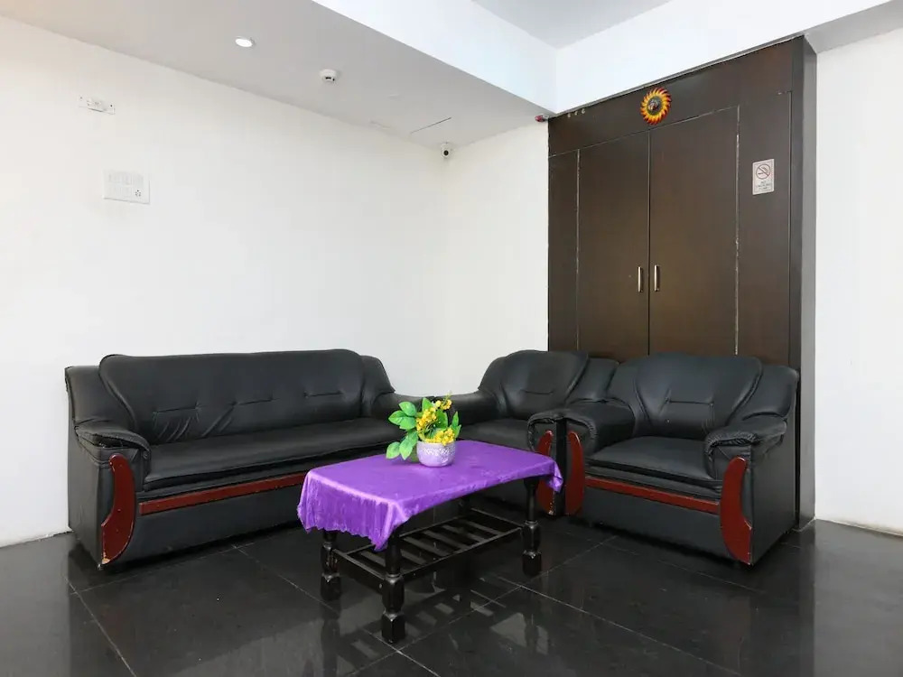 OYO 15507 Sunshine Highway Inn