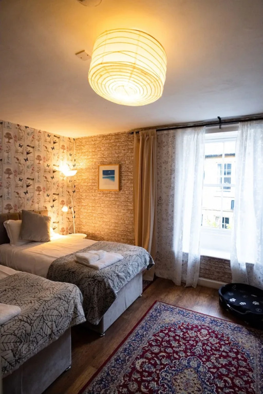 Laburnum Guest House at Bistro En Glaze
