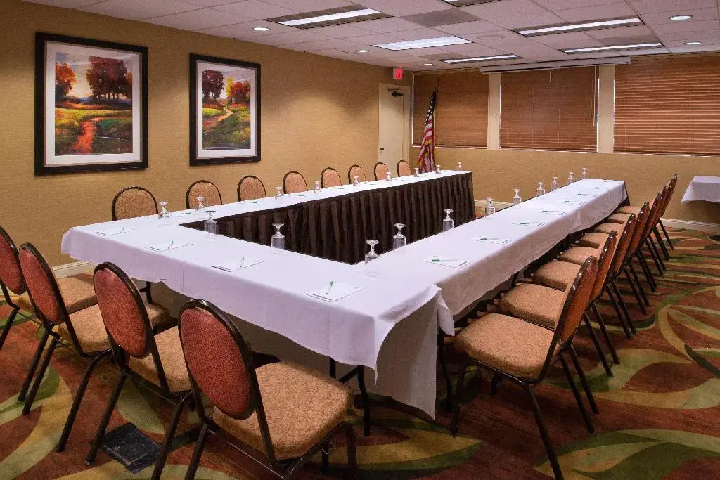 Holiday Inn Dublin - Pleasanton by IHG