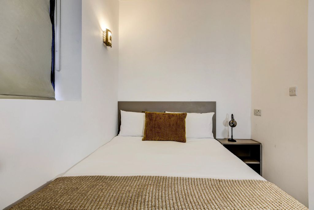 Belvilla Ilford Station Hotel, 4 min from Elizabeth line