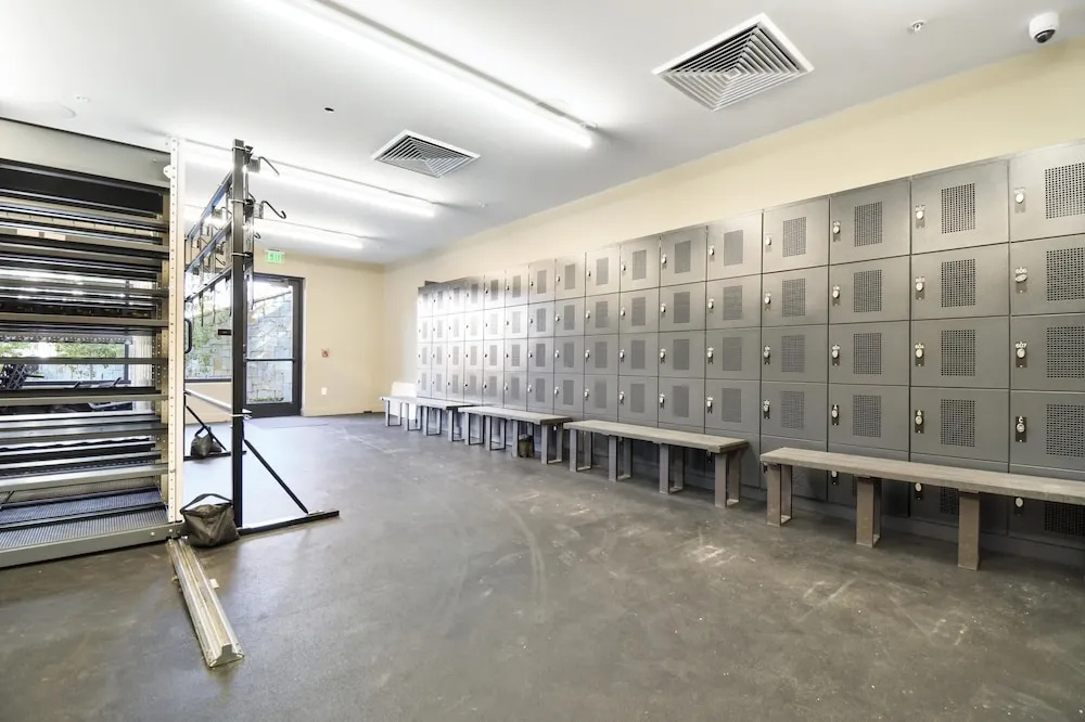 Lift Condo With Ski-in out w Village Access hot tub Fitness Center ski Rentals On-site