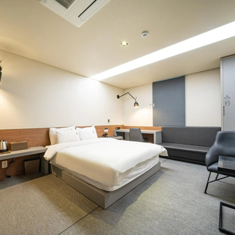 Louis Boutique Hotel
