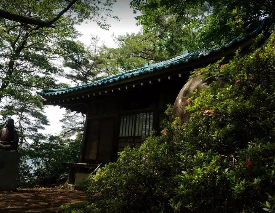 NOZARU ONSEN HOSTEL