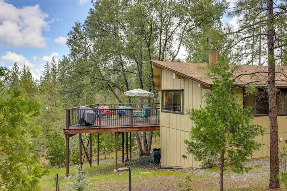 Serene Groveland Cabin Rental Near Yosemite