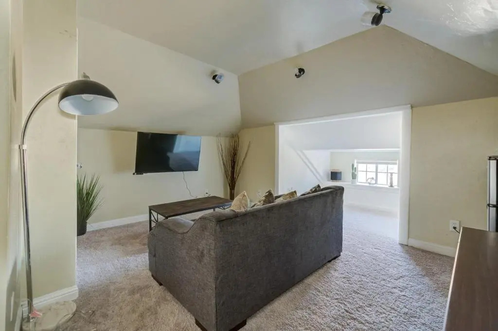 2 Bedroom Suite Near Plaza District Bricktown