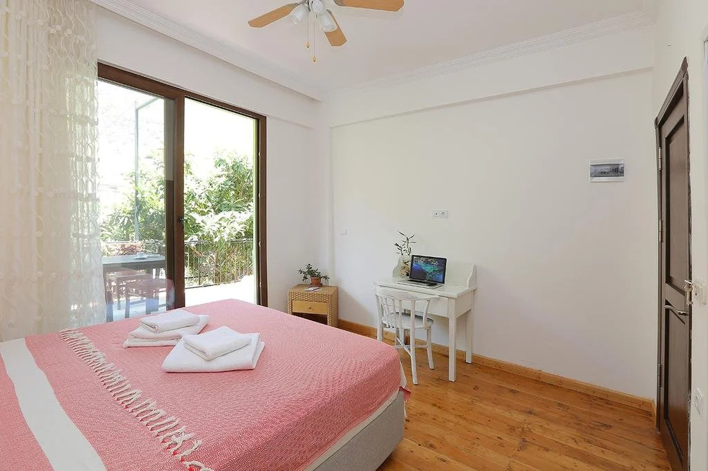 Guest House 7