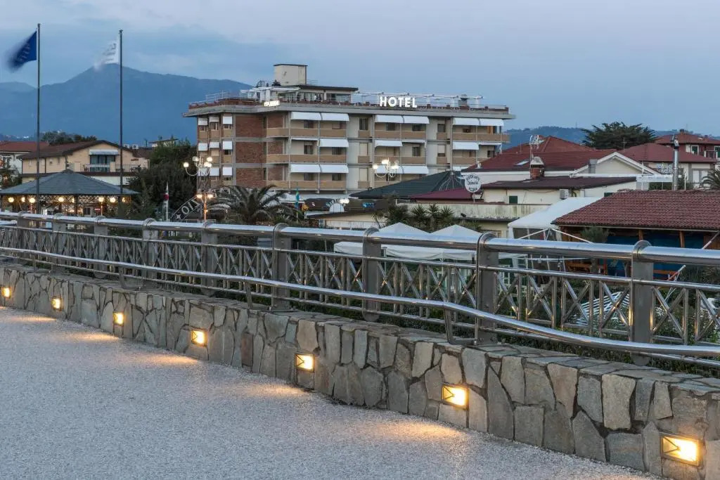 Hotel Esplanade