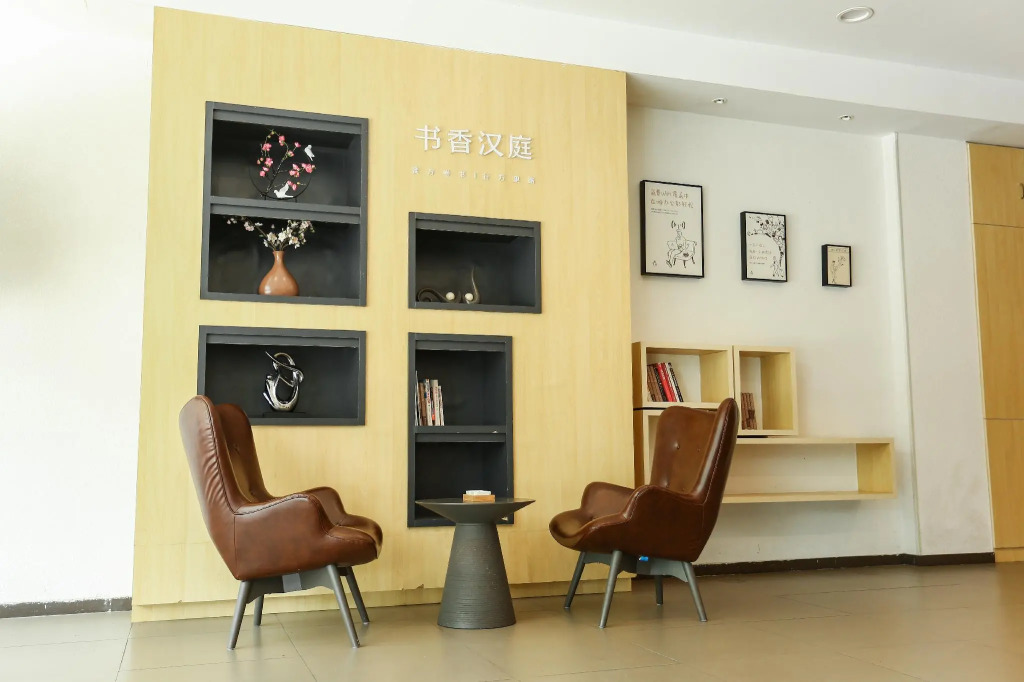Hanting Hotel Haiyan Xinqiao Bei Road