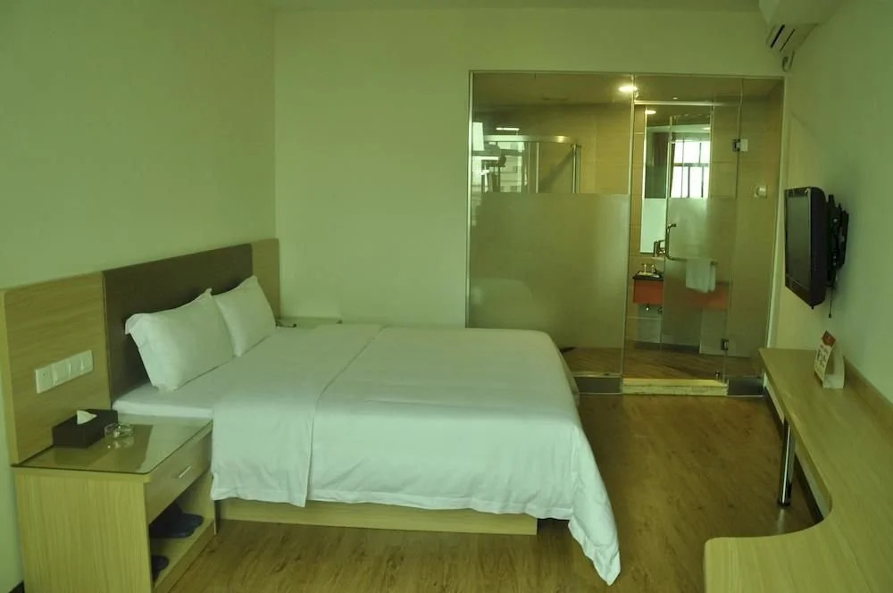 Oriental Shine Hotel