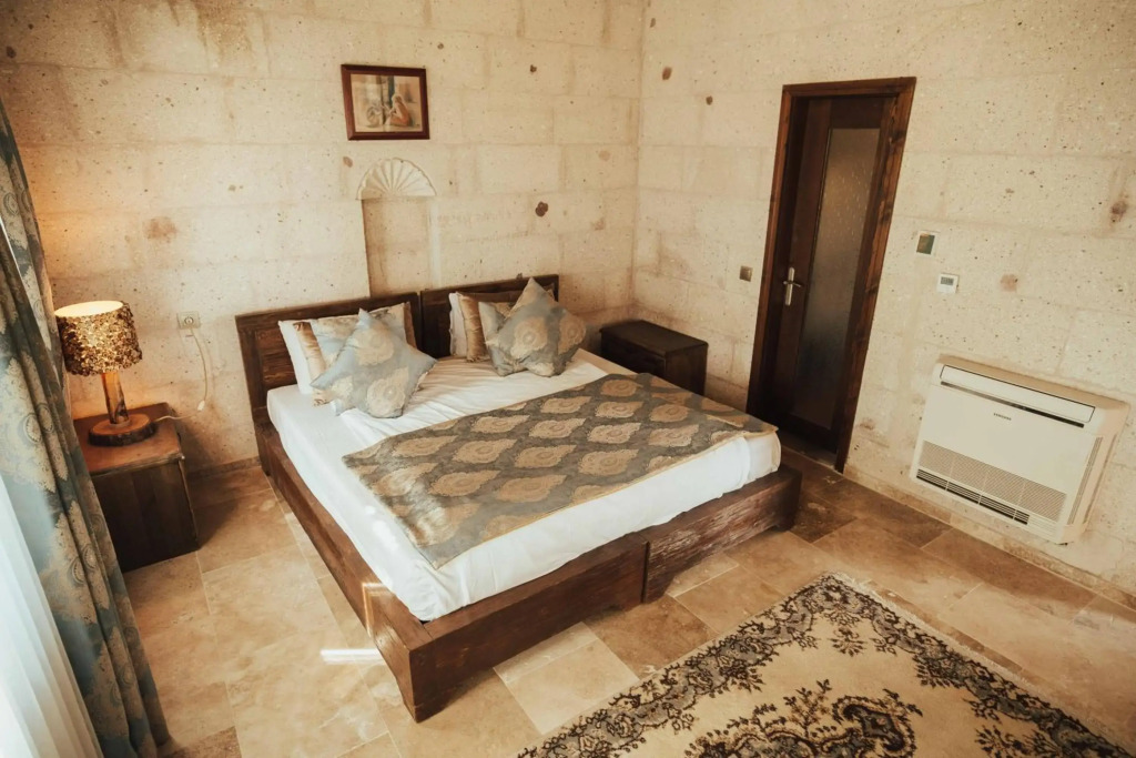 Hu of Cappadocia - Special Class