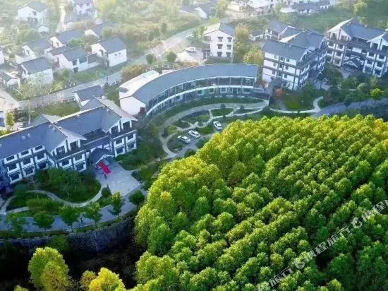 Shitang Renjia Country Hotel
