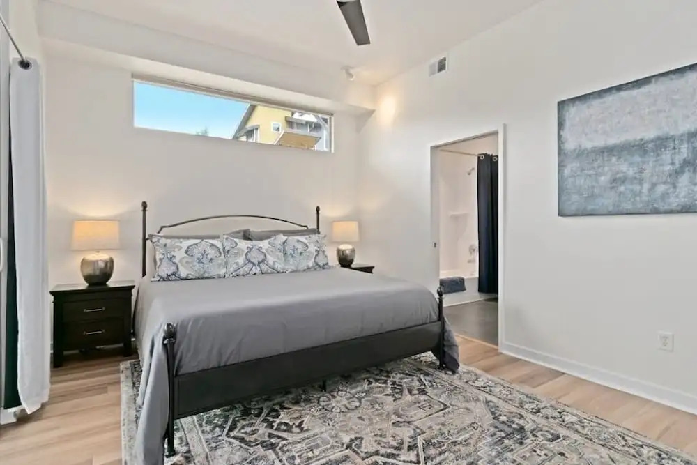 The Cozy Corner Retreat 15 min Walk to Old Town