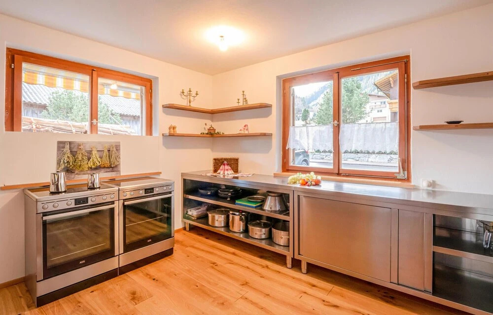Beautiful Home in St. Gallenkirch With 6 Bedrooms, Sauna and Wifi