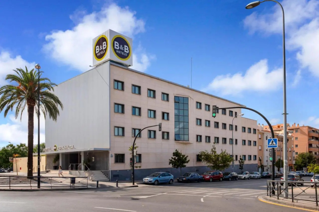 B&B HOTEL Granada Estación
