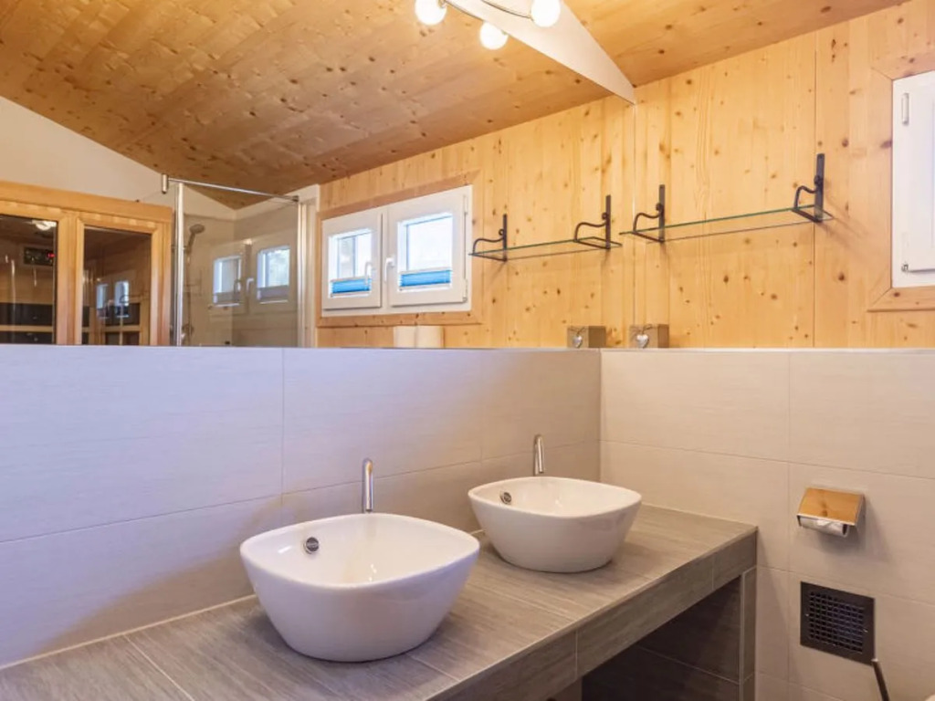 Premium FH #35 mit IR-Sauna&Sprudelbad