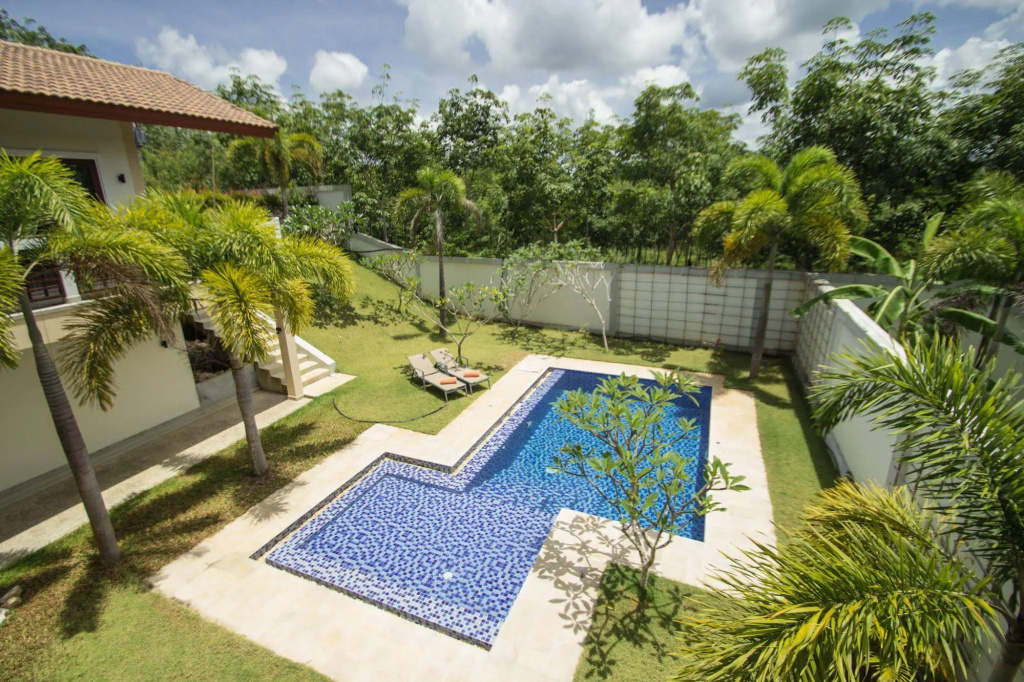 Aonanta Pool Villas