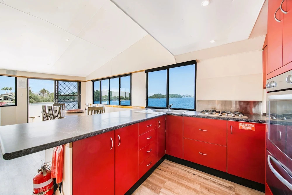 Coomera Houseboats