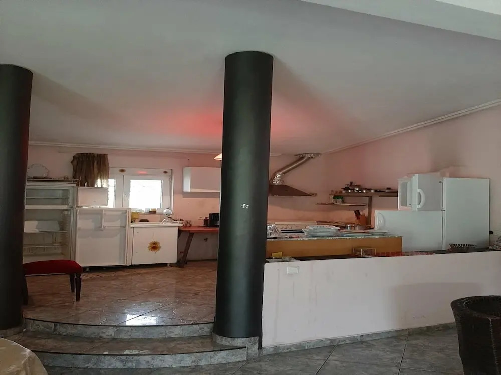 Modest Farmhouse in Voutas with Fireplace