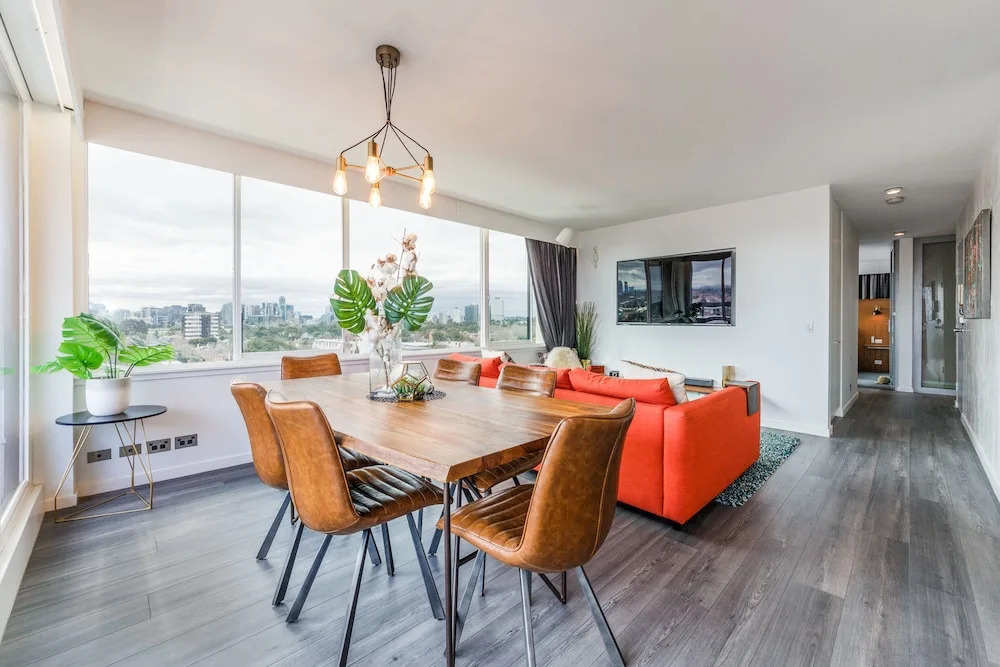Exquisite 2 Bedroom Beach City Views