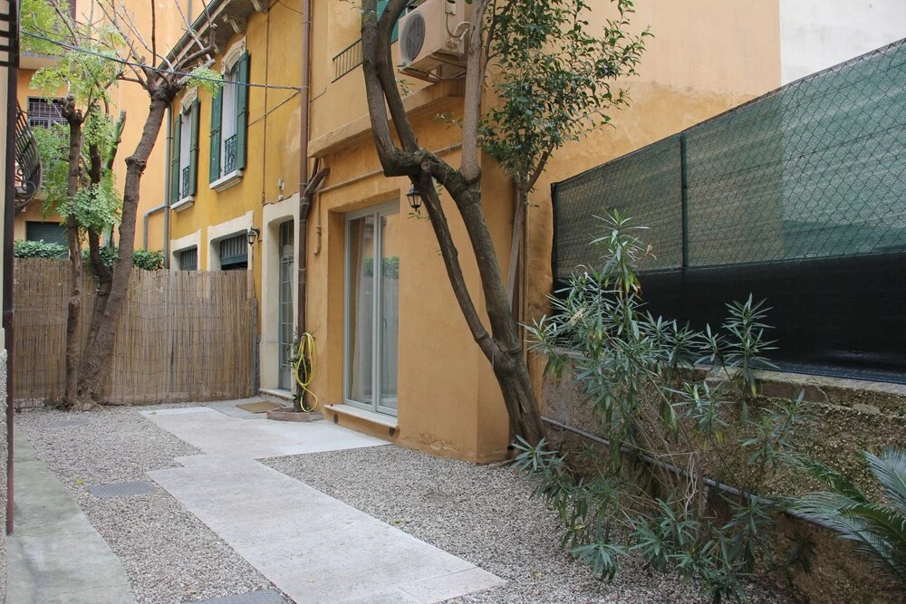 Verona Sweet Central Home