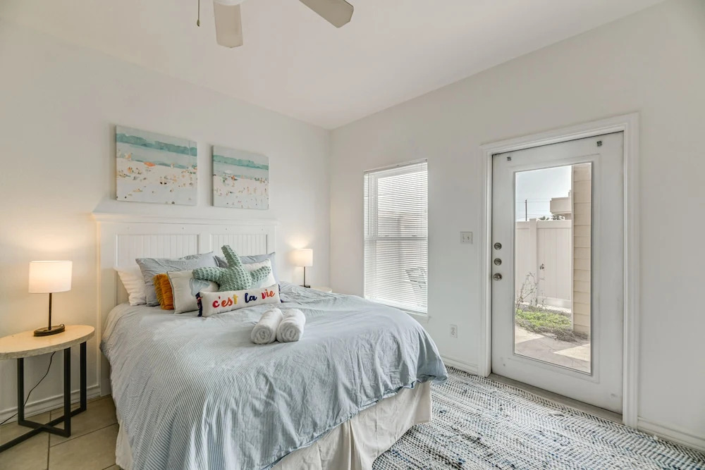Corpus Christi Condo W/ Community Pool, Near Beach