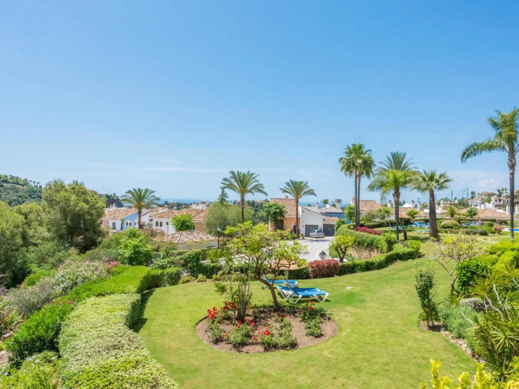 Los Pinos 3 Bedroom Apartment in Los Arqueros