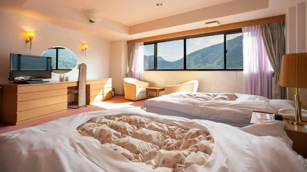 Hotel Second Stage