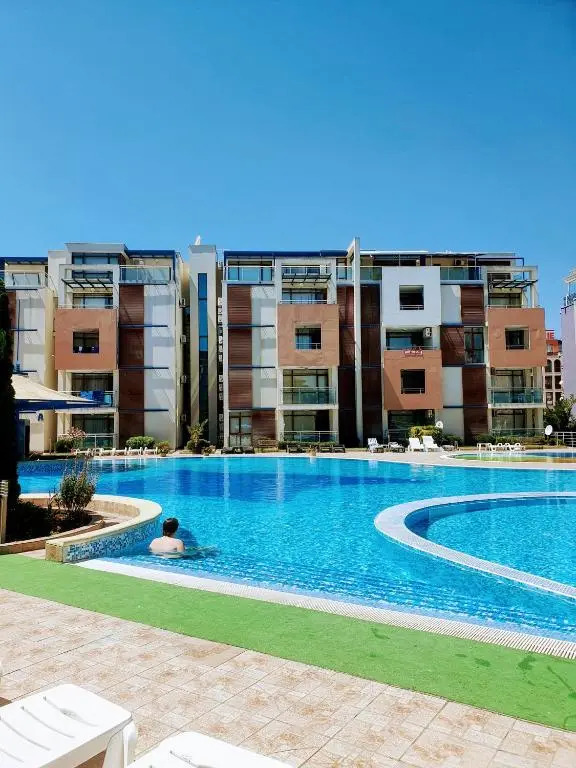 Sun City I Apart C27