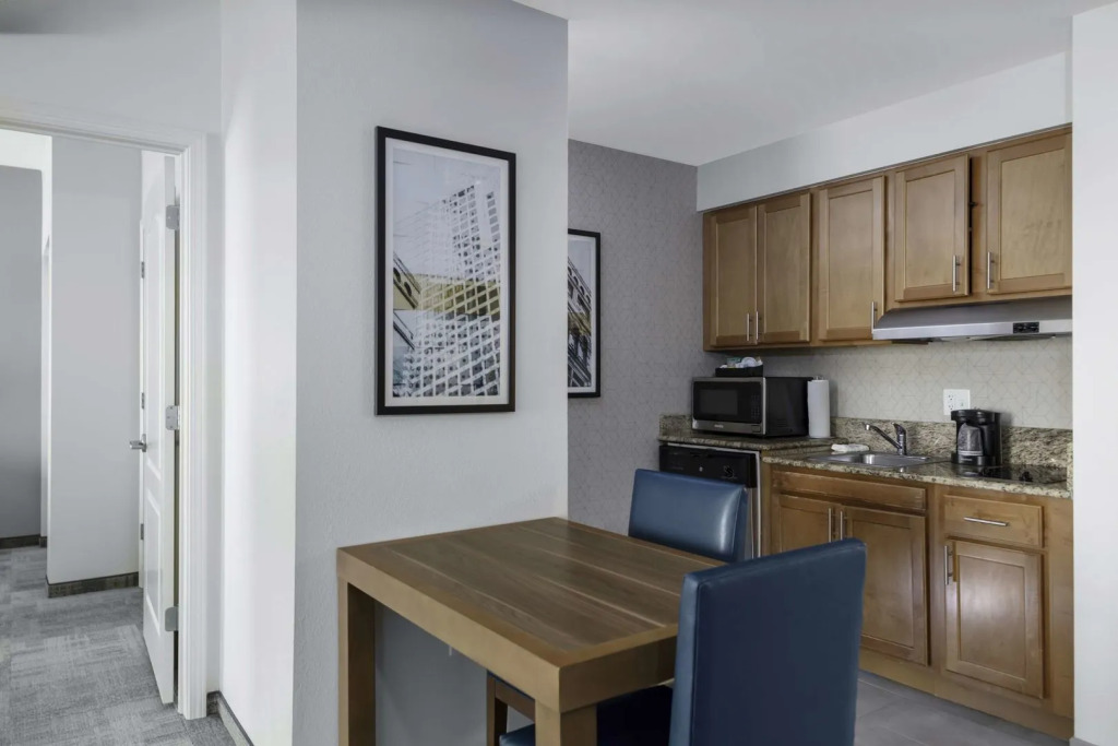 Homewood Suites by Hilton St. Louis - Galleria