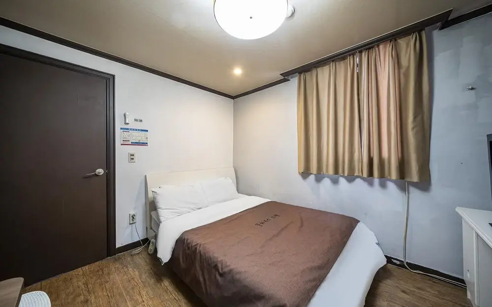Cheongju Pool House Motel