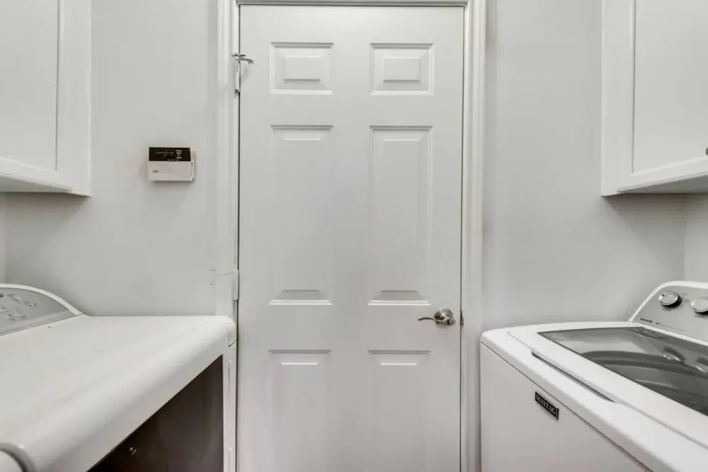 Family Business Retreat King Bed Top Amenities