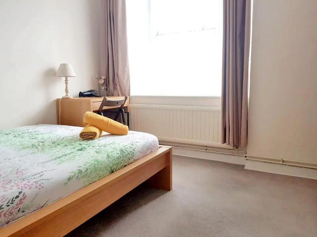 Room in Waterloo London