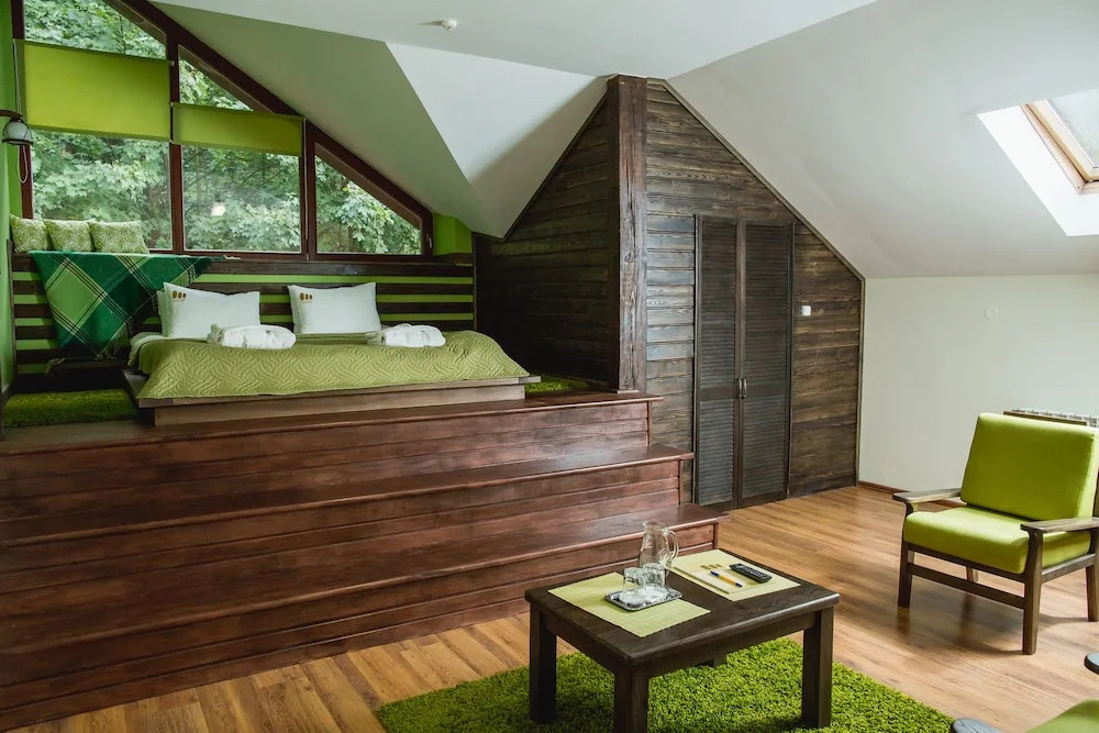 Bogolvar Retreat Resort - Курорт для усамітнення "Богольвар"