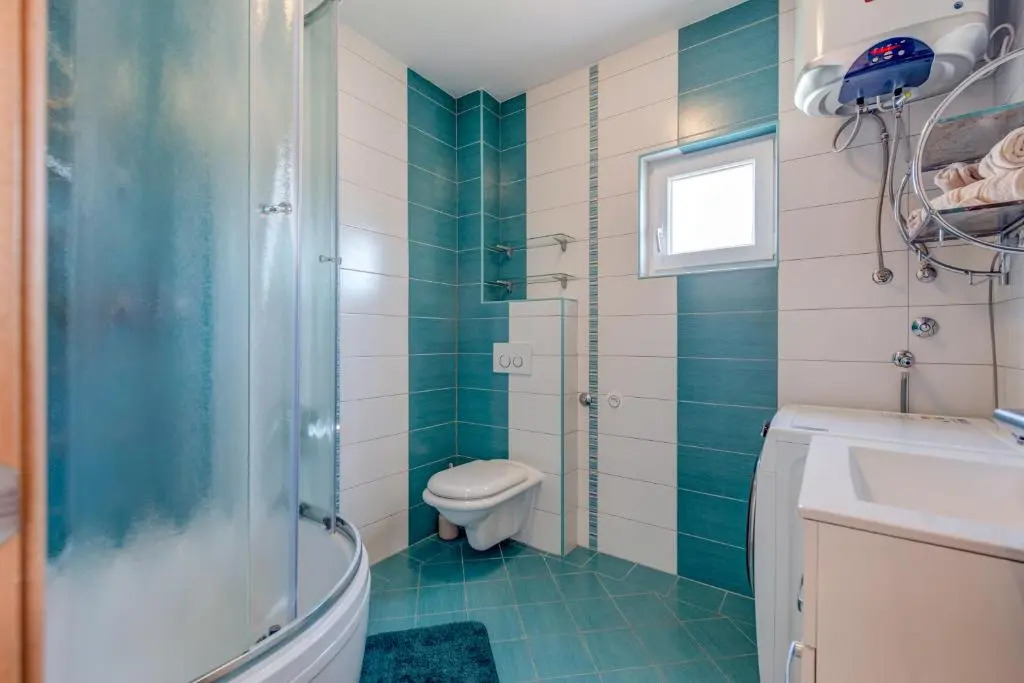 SUMMER ORCHID - Spacious Duplex By The Beach & PS5