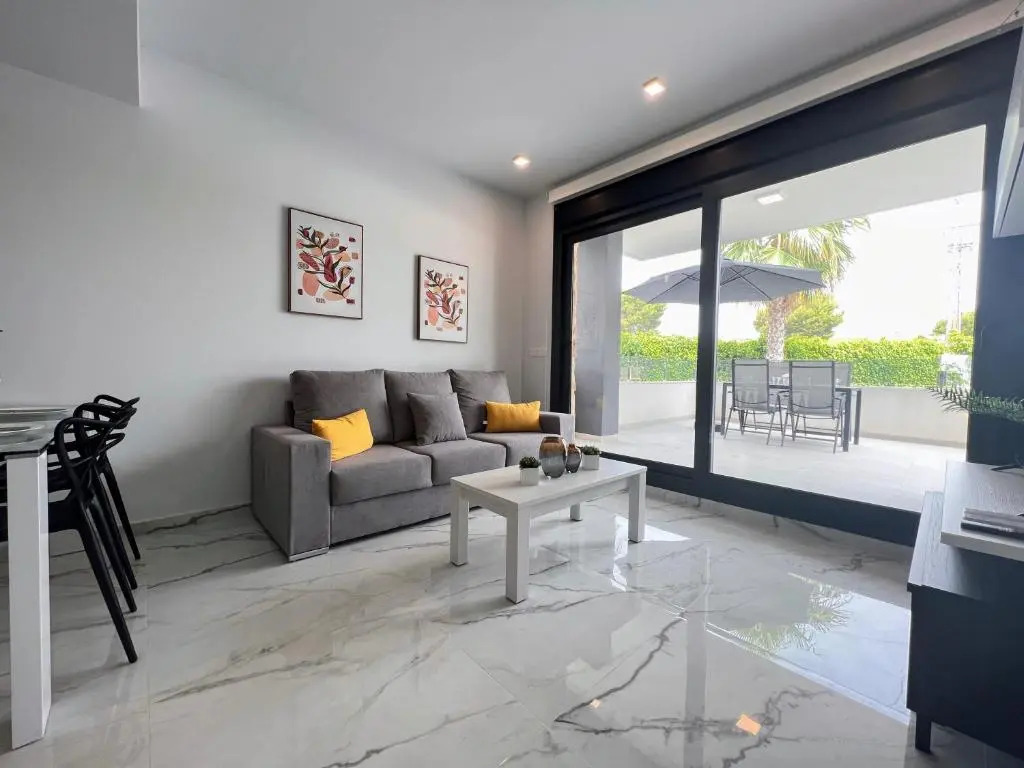 Modern Apartment in Res Amanecer VI Duly 3