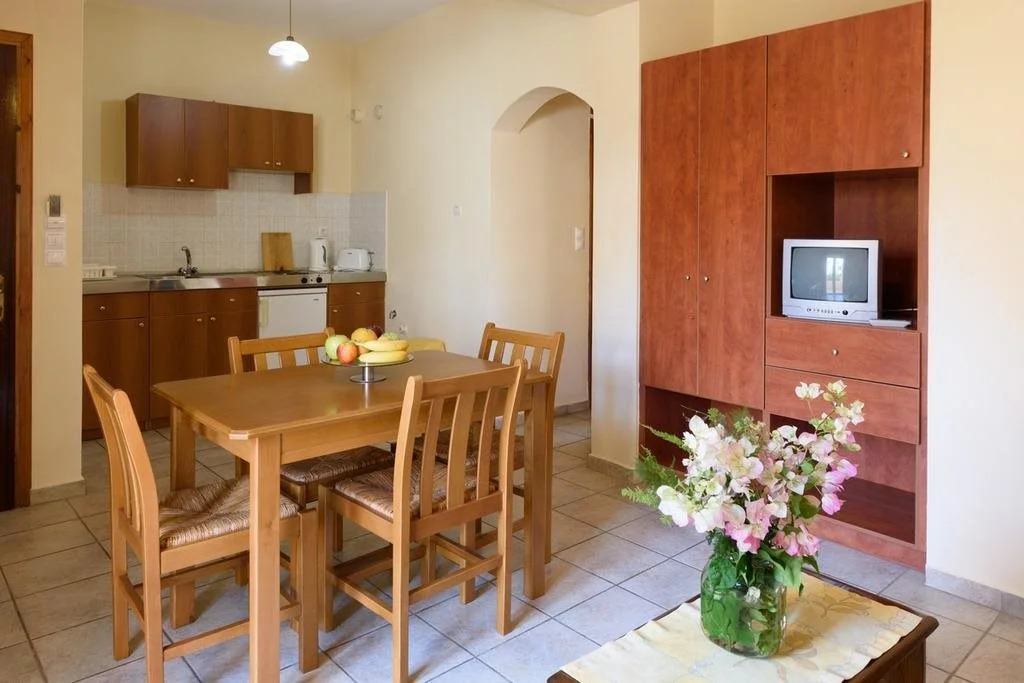 Argyro Apartments and Studios